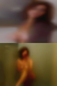 He love's girls to cam it up.